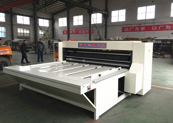 Chiny 4,0 KW Główny Motor Power Carton Maszyna do cięcia matryc Obrotowa maszyna do formowania matryc dostawca
